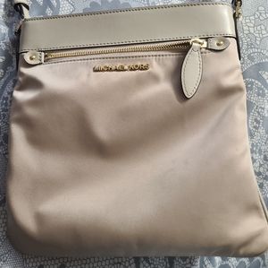 Michael kors cross body
